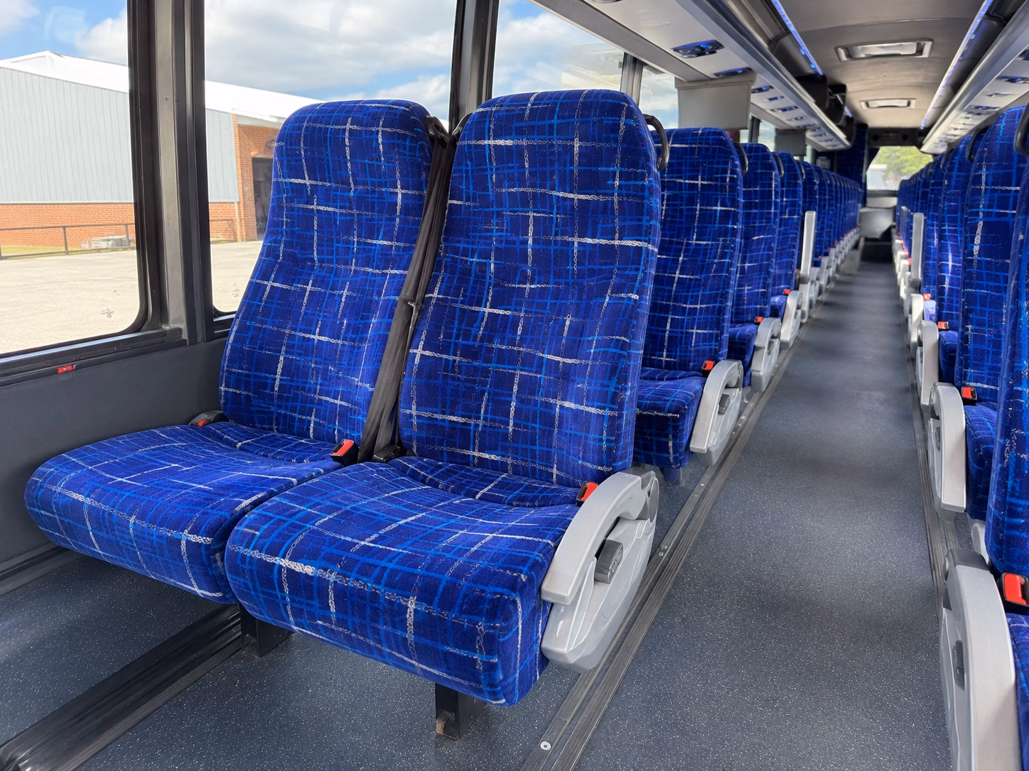 how the distance and duration of your trip affect bus rental rates in mansfield